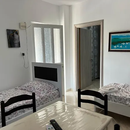 Guest house Erioni *