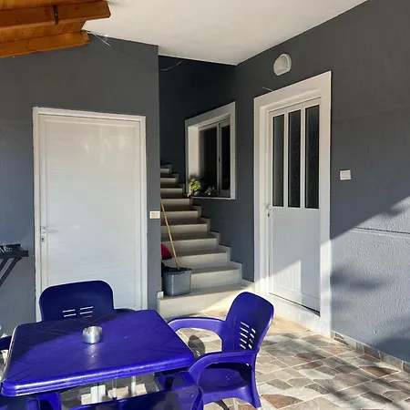 בית הארחה Erioni