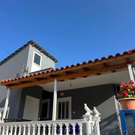 Guest house Erioni Ksamil